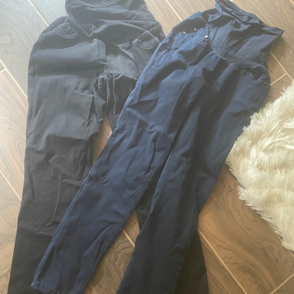 2 pairs of maternity jeans